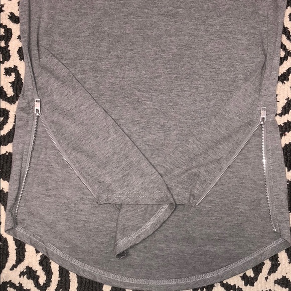 Long tee - Picture 3 of 6